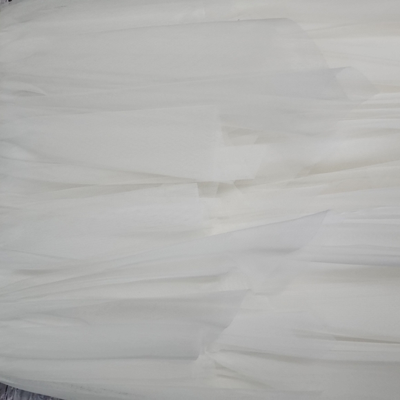 Girls size 10 American Princess Ivory/ gold dress. Beautiful. Drycleaned. - Picture 5 of 5